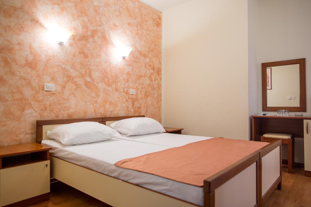 Residence Bella בודווה מראה חיצוני תמונה